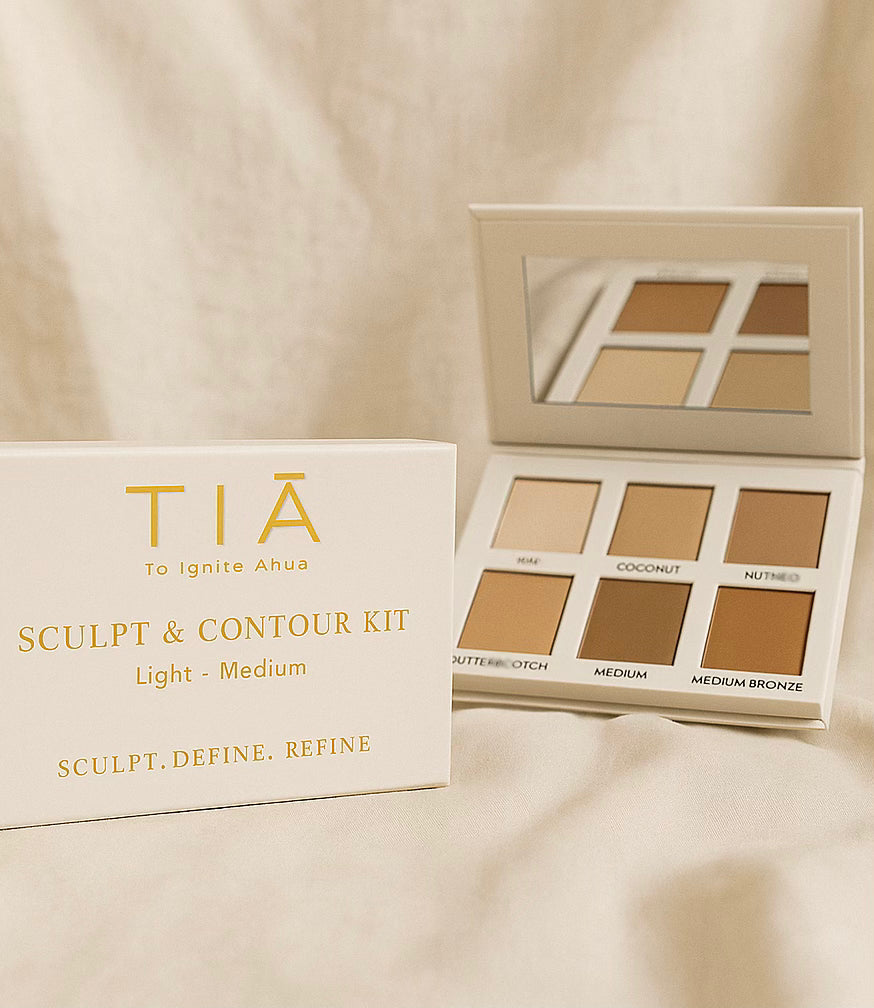 Sculpt & Define Contour Kit (Available 18/9)